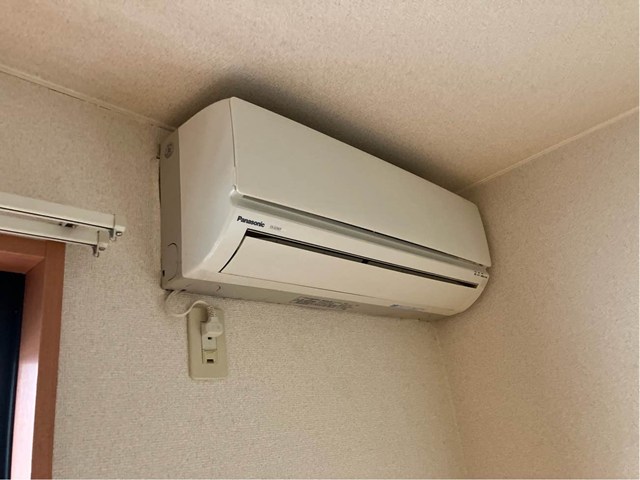 その他設備　暑い夏や寒い冬に大活躍のエアコン付きです☆冷暖房完備で1年中