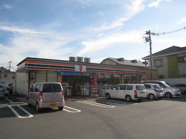コンビニ　セブンイレブン 足立保木間3丁目店（コンビニ）まで408m