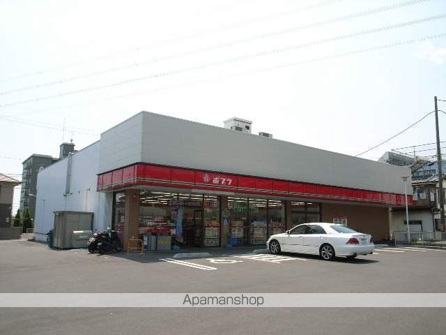 コンビニ　ポプラ　岡山福富中店（コンビニ）まで712m