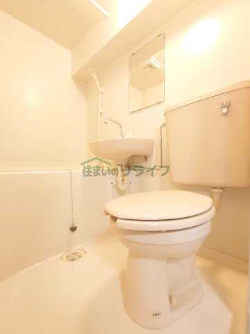 シャルレ早稲田のトイレ写真