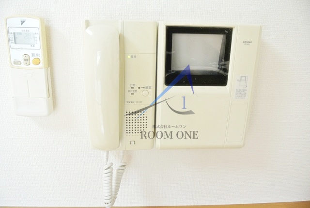 セキュリティ　モニター付インターホンです。