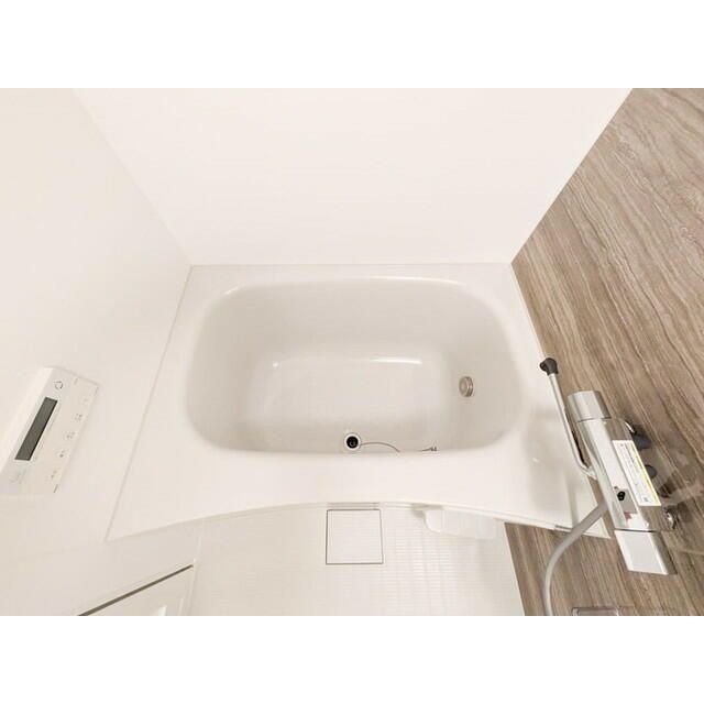 バス・シャワールーム　※他号室写真使用