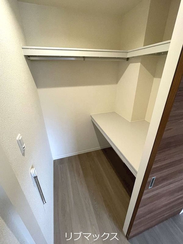 収納　同施工会社、同仕様の参考写真