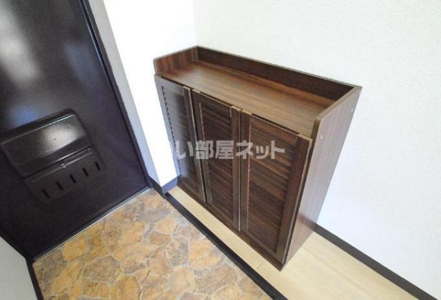 フラット大沼の玄関写真