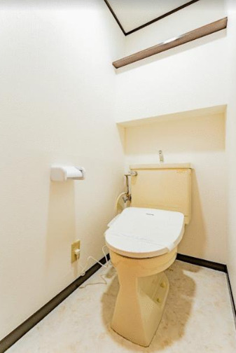 トイレ　落ち着いたトイレです