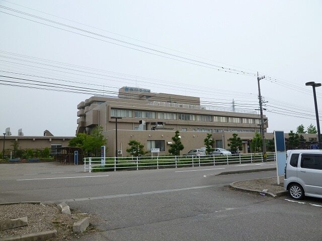 その他　射水市民病院（その他）まで3000m