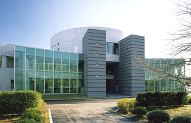 図書館　植草学園大学・植草学園短期大学図書館（図書館）まで456m