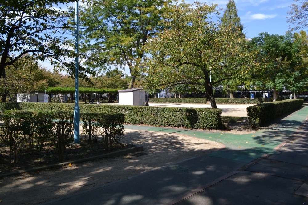 【マンションＨＩＳＡの公園】