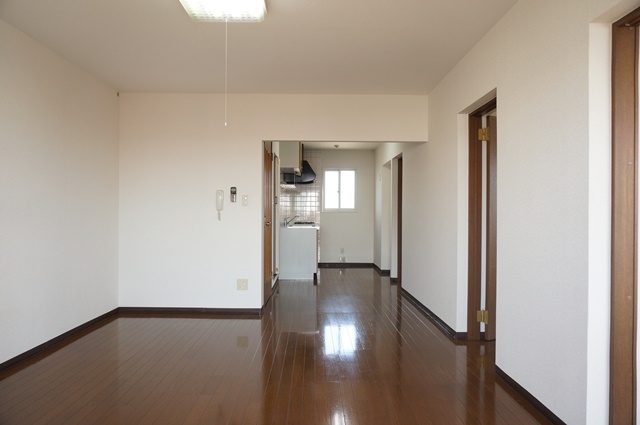 居室・リビング　図面と現状に相違がある場合には現状を優先