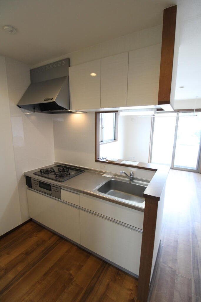 キッチン　*同物件、別部屋の写真です
