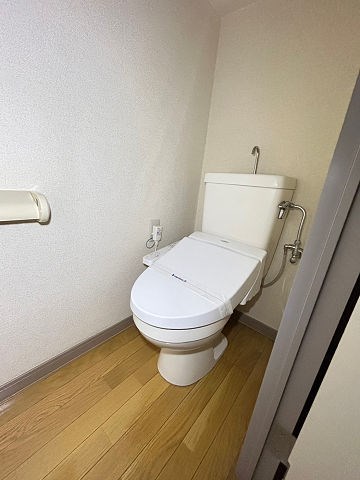 【レオパレスTSUKIJIのトイレ】