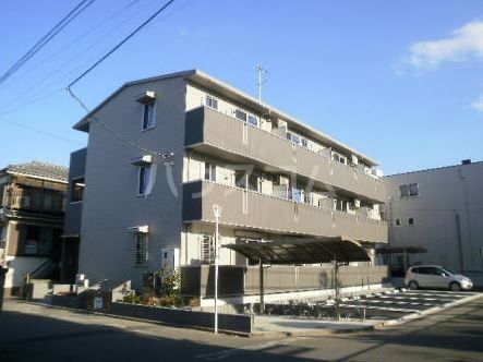 富士見市西みずほ台のアパートの建物外観