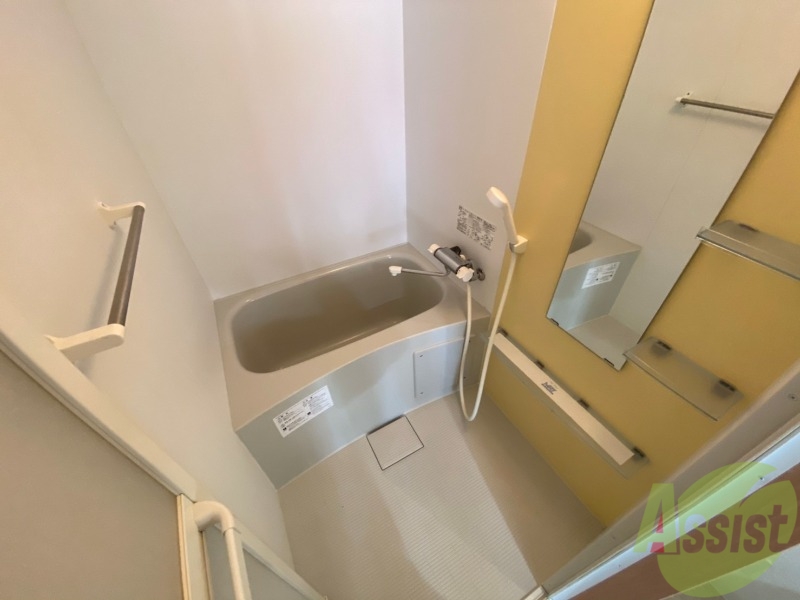 バス・シャワールーム　お風呂です。ゆっくりお風呂につかるのも体に良いですね～