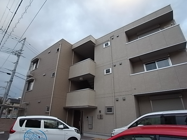 神戸市須磨区板宿町のアパートの建物外観