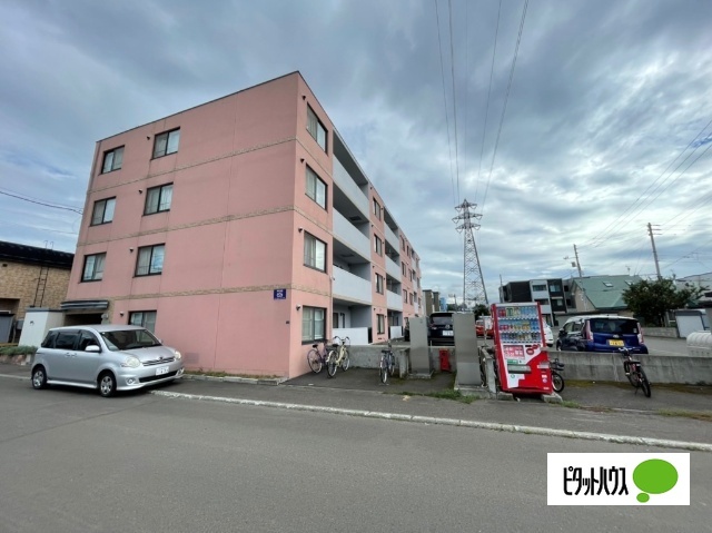 札幌市西区発寒十四条のマンションの建物外観