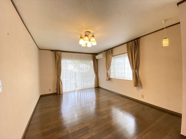 居室・リビング　広々リビング