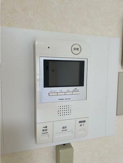即日受渡❣️去年購入Hisense32型ワンルームの部屋に最適サイズ16500円 - 液晶テレビ