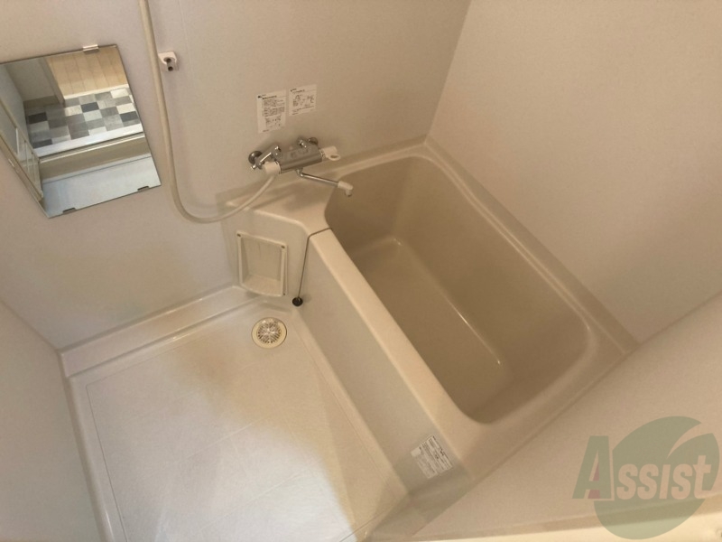 バス・シャワールーム　お風呂になります。一日の疲れを癒してくださいね。