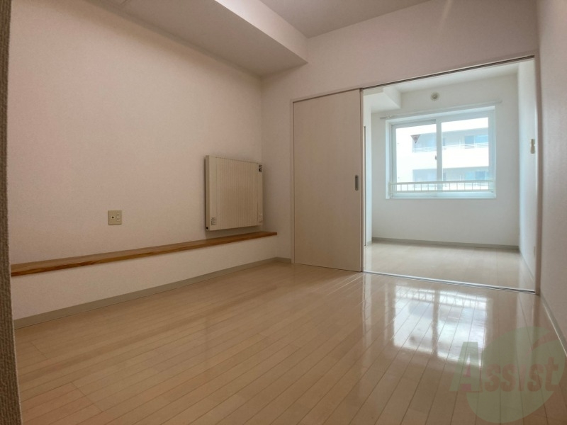 居室・リビング　広くてキレイなお部屋が広がっていて、充実した生活が送れそう。