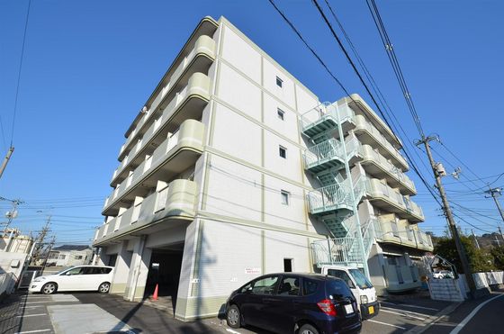 岡山市北区北方のマンションの建物外観