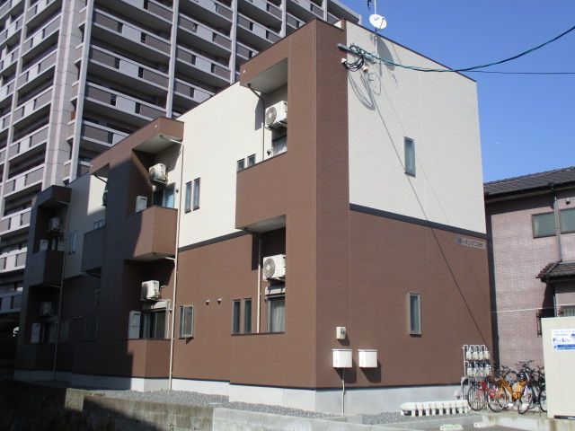 【ボーヌンク二日市の建物外観】