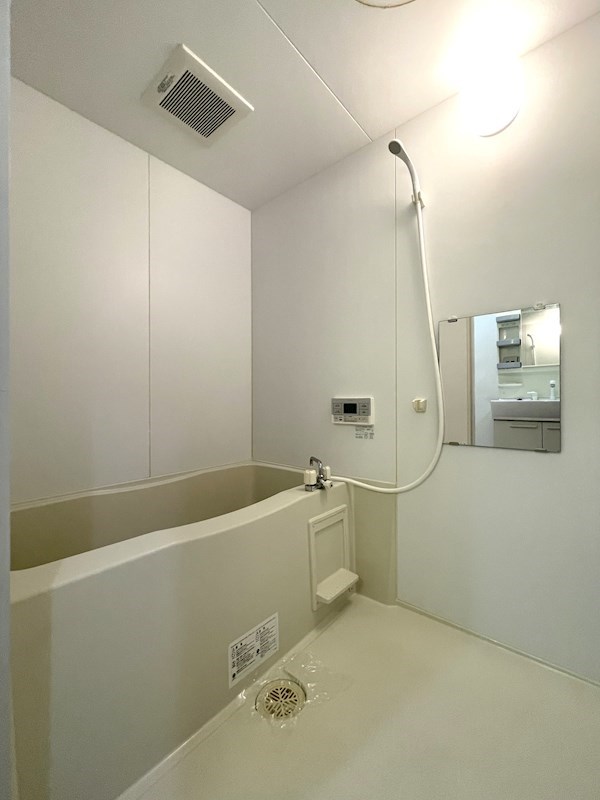 バス・シャワールーム　清潔に清掃された浴室はすぐにご利用頂けます。