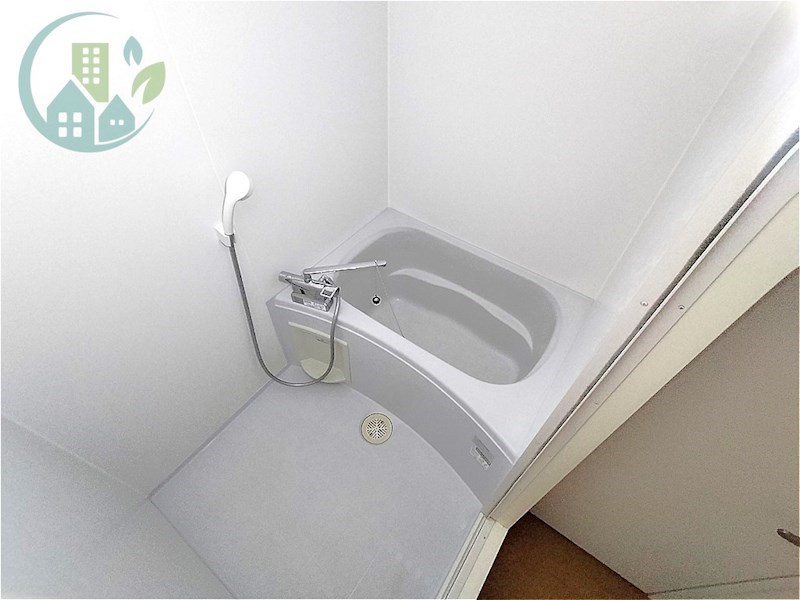 バス・シャワールーム　レオパレス長峰ヴィラ（家具・家電付、仲介手数料不要）