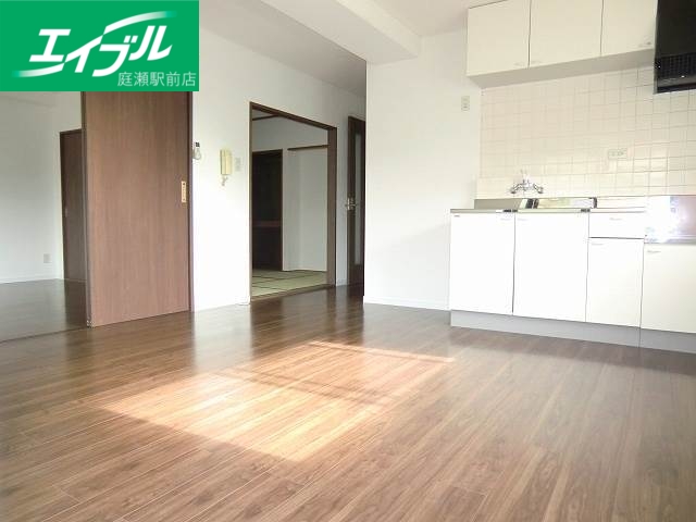 居室・リビング　リビング