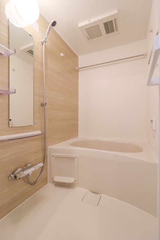 バス・シャワールーム　図面と現状に相違がある場合には現状を優先