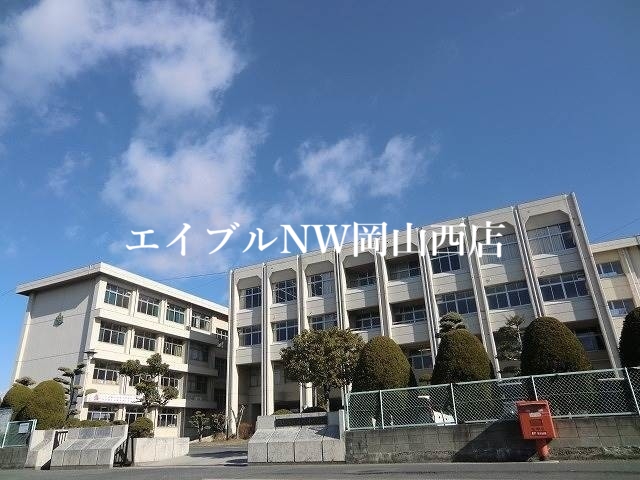 【岡山市北区十日市西町のアパートの小学校】