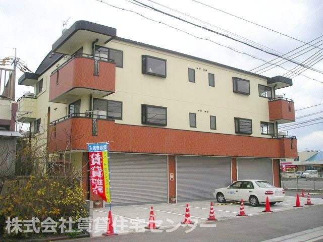 レスペート西庄IIIの建物外観