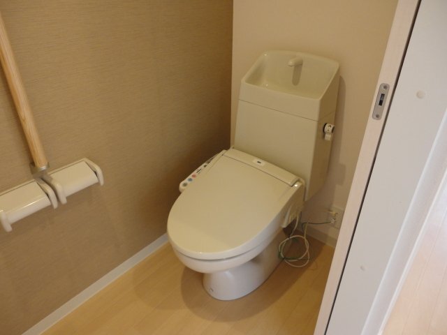 トイレ　掲載写真は実際と異なる場合がございます