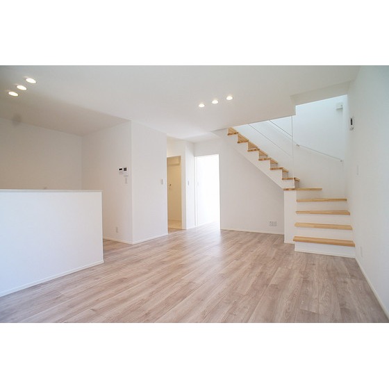 居室・リビング　※写真は同型別室のものです。現況優先となります。