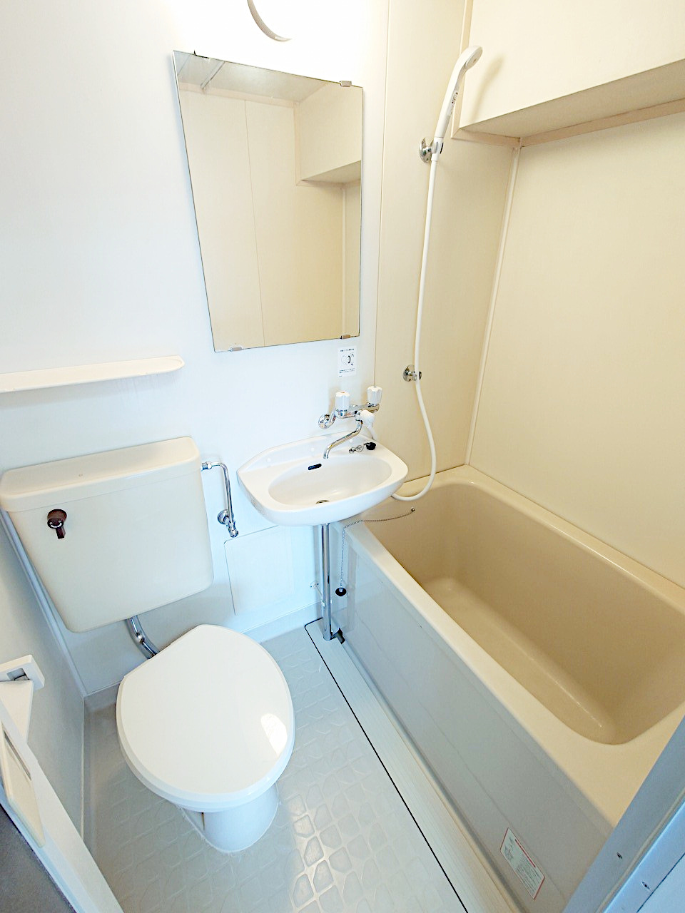 トイレ　バス・トイレ同室、トイレ部分