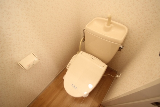 トイレ　※別部屋の写真です