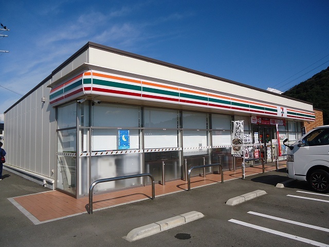 コンビニ　セブンイレブン和歌山和佐関戸店様（コンビニ）まで619m