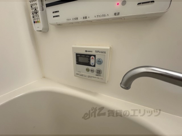 その他設備　給湯器リモコン