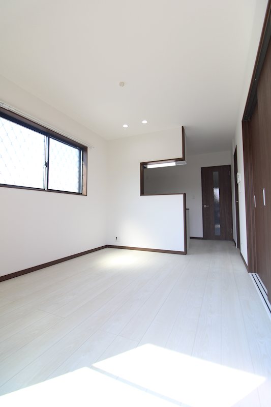 居室・リビング　同タイプ物件写真参照