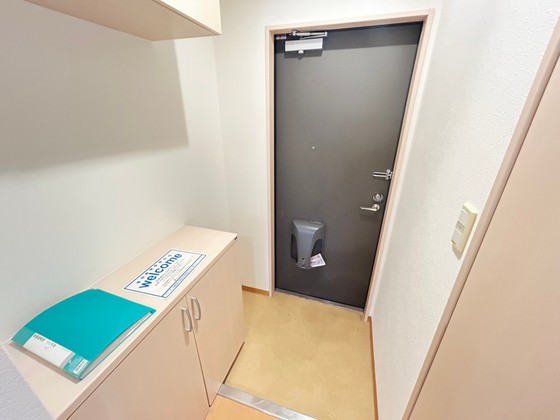 玄関　※別部屋の写真です
