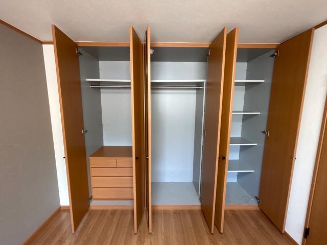 収納　クローゼット