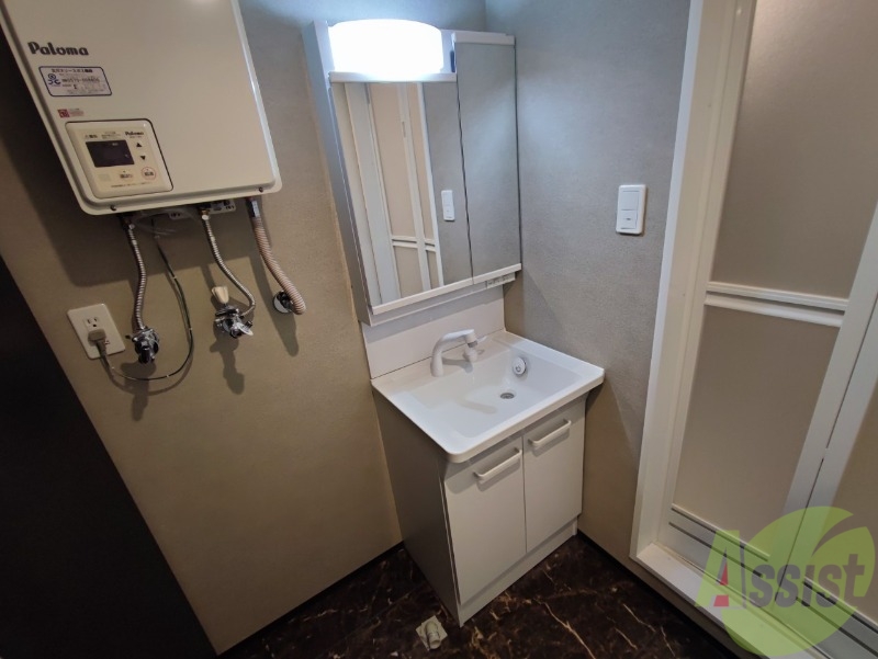 洗面設備　シャンプードレッサーで身支度もラクラクです！