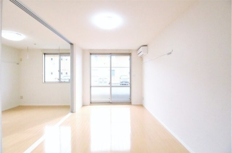 居室・リビング　図面と現状に相違がある場合には現状を優先