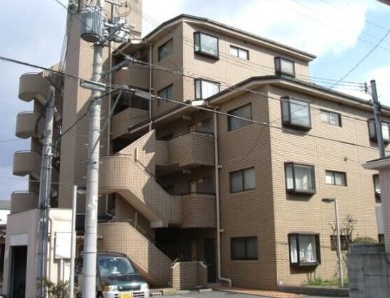 レジデンスひぐちの外観写真