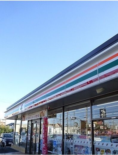 コンビニ　セブンイレブン（コンビニ）まで400m