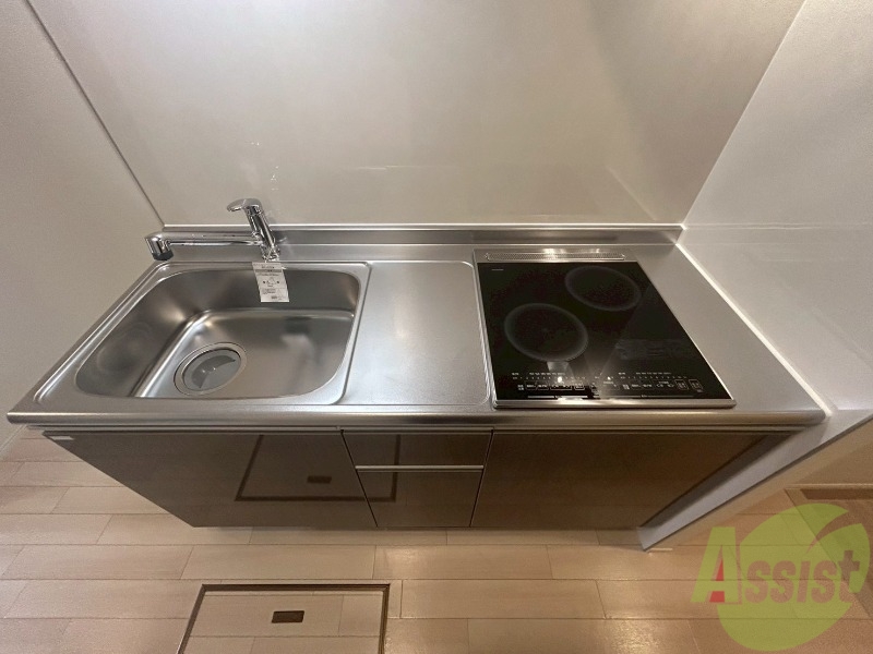 キッチン　キッチンには作業場もあります。料理も捗りますね。