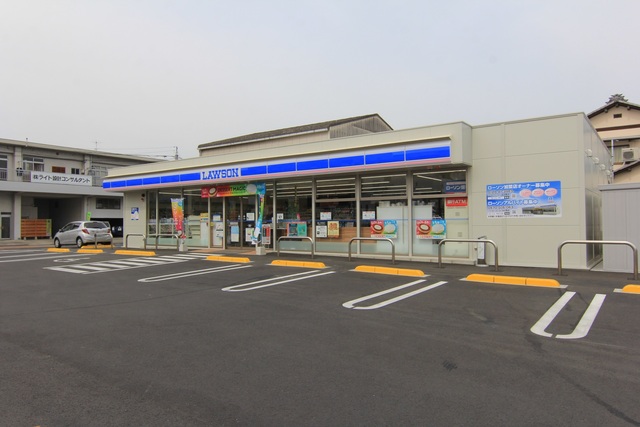 コンビニ　ローソン　松山市坪北店（コンビニ）まで445m