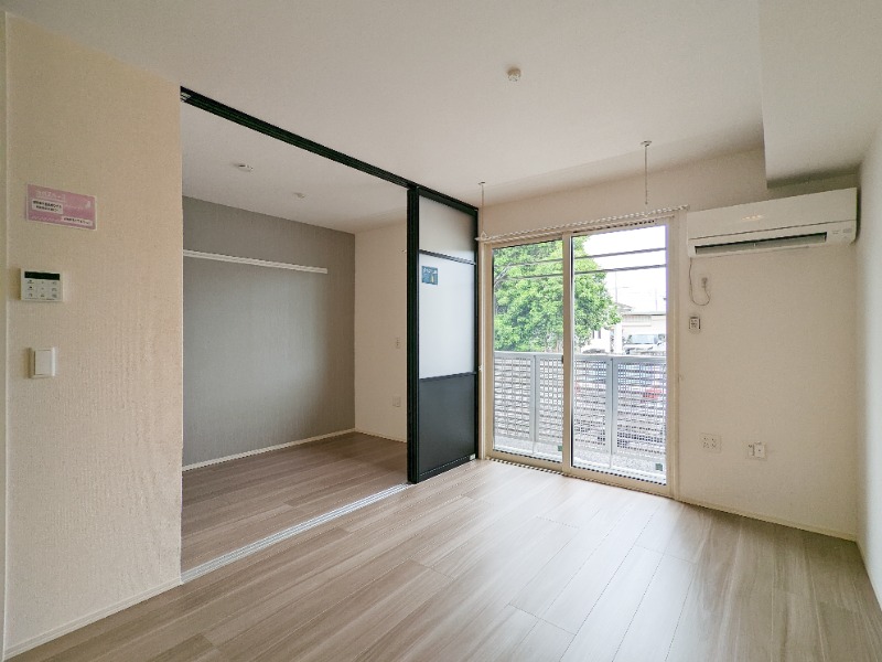 居室・リビング　図面と現状に相違がある場合には現状を優先