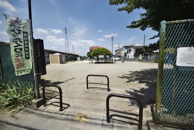 飲食店　氷川第2児童遊園（飲食店）まで192m