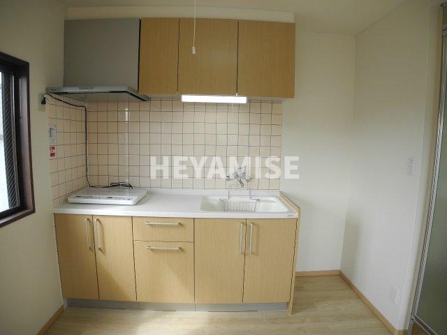 キッチン　※室内画像は別号室のもの