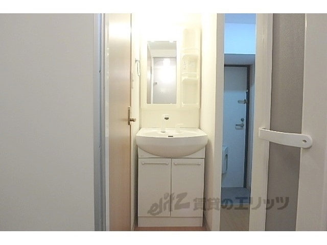 洗面設備　独立洗面台